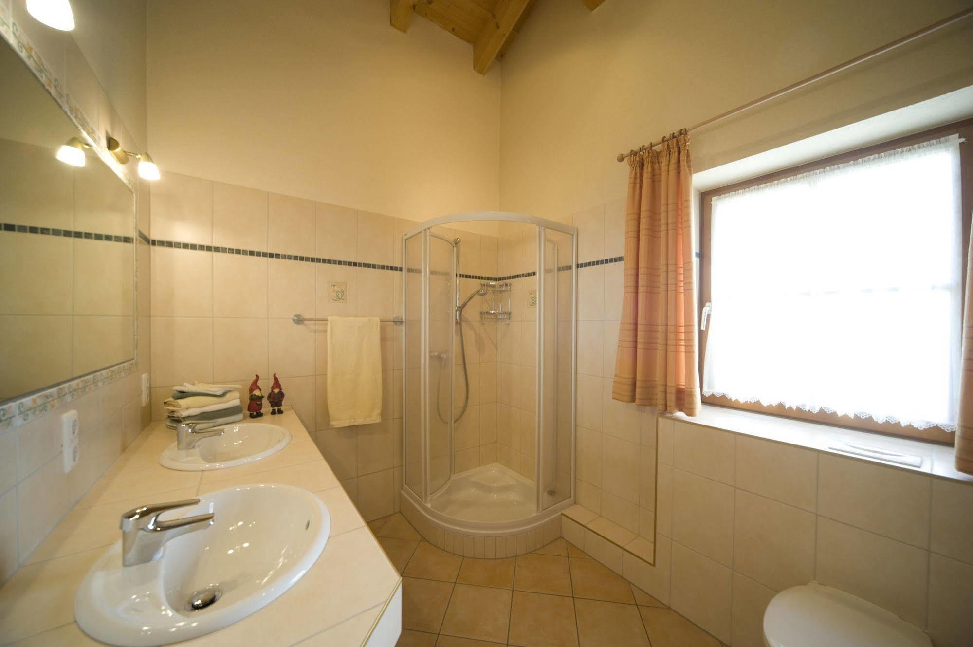 Haus Sieben Zwerge Apartment Ehrwald Luaran gambar